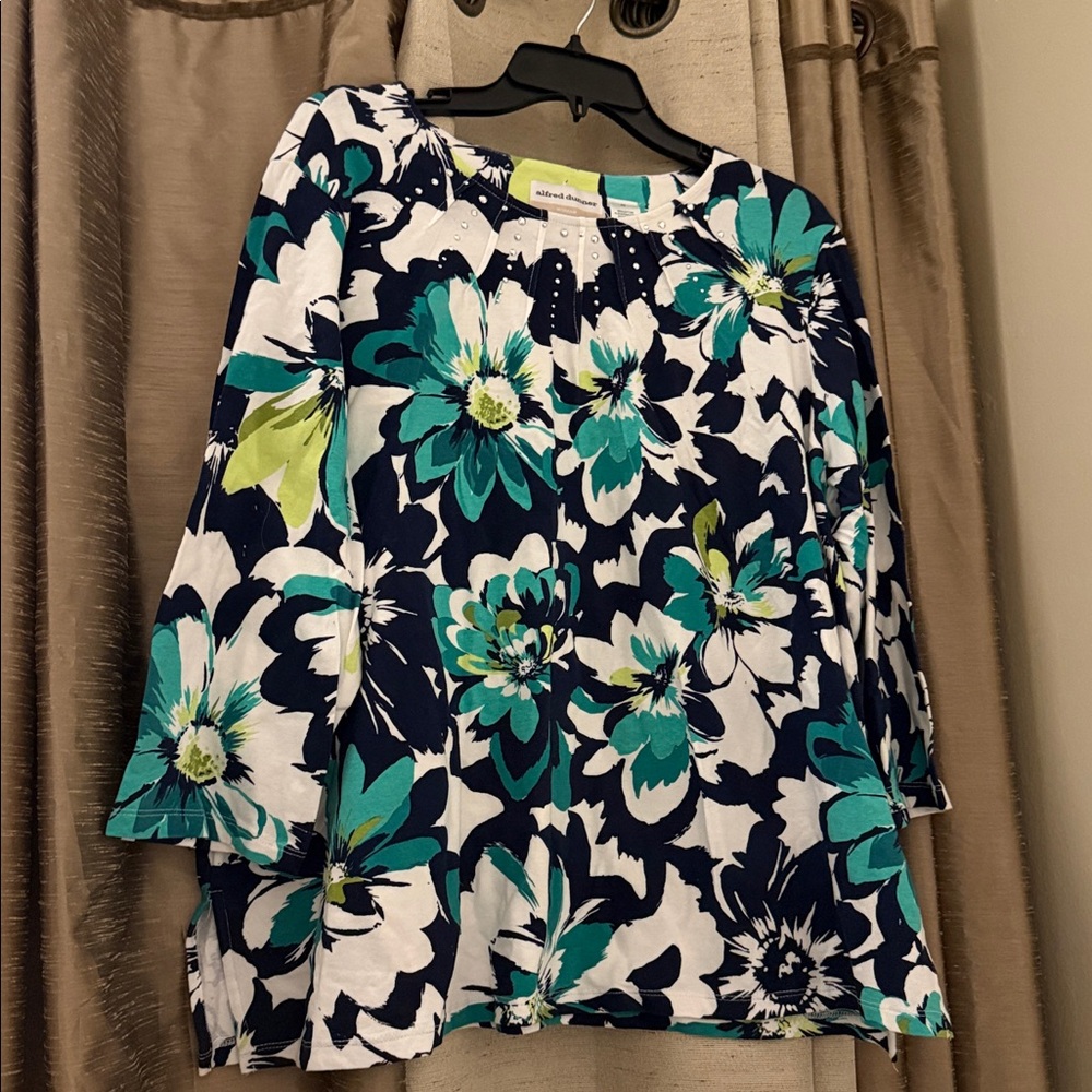 Alfred Dunner Teal, Navy & White Floral Embellished Top - Picture 2 of 6